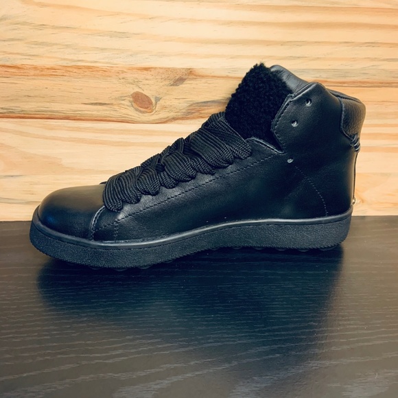 New Coach Genuine Shearling Black Sneaker Boots - Picture 3 of 8